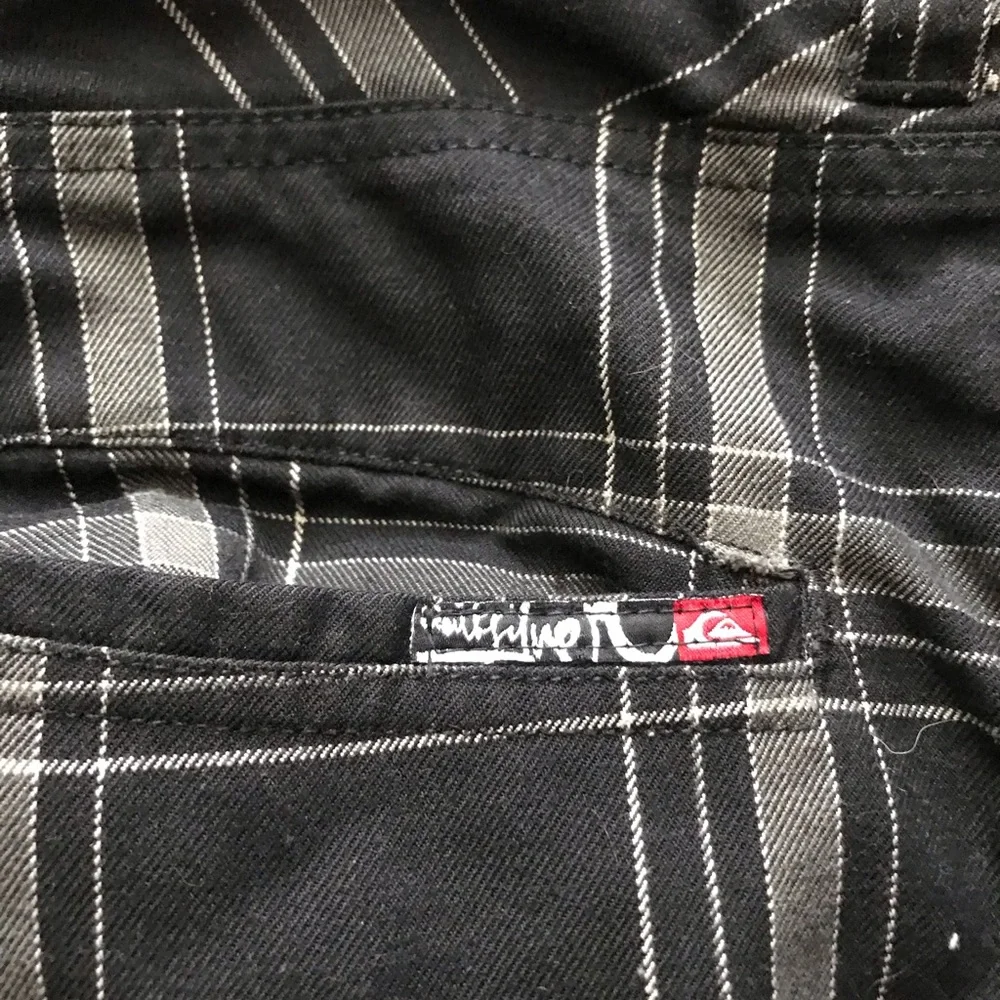 Quiksilver Short Sz 33